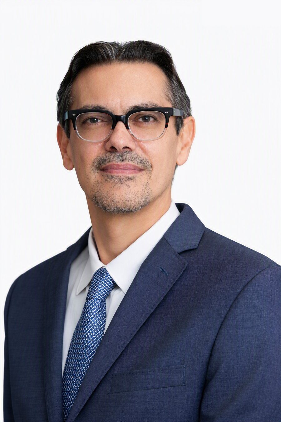 Dr. Carlos Zerrweck López